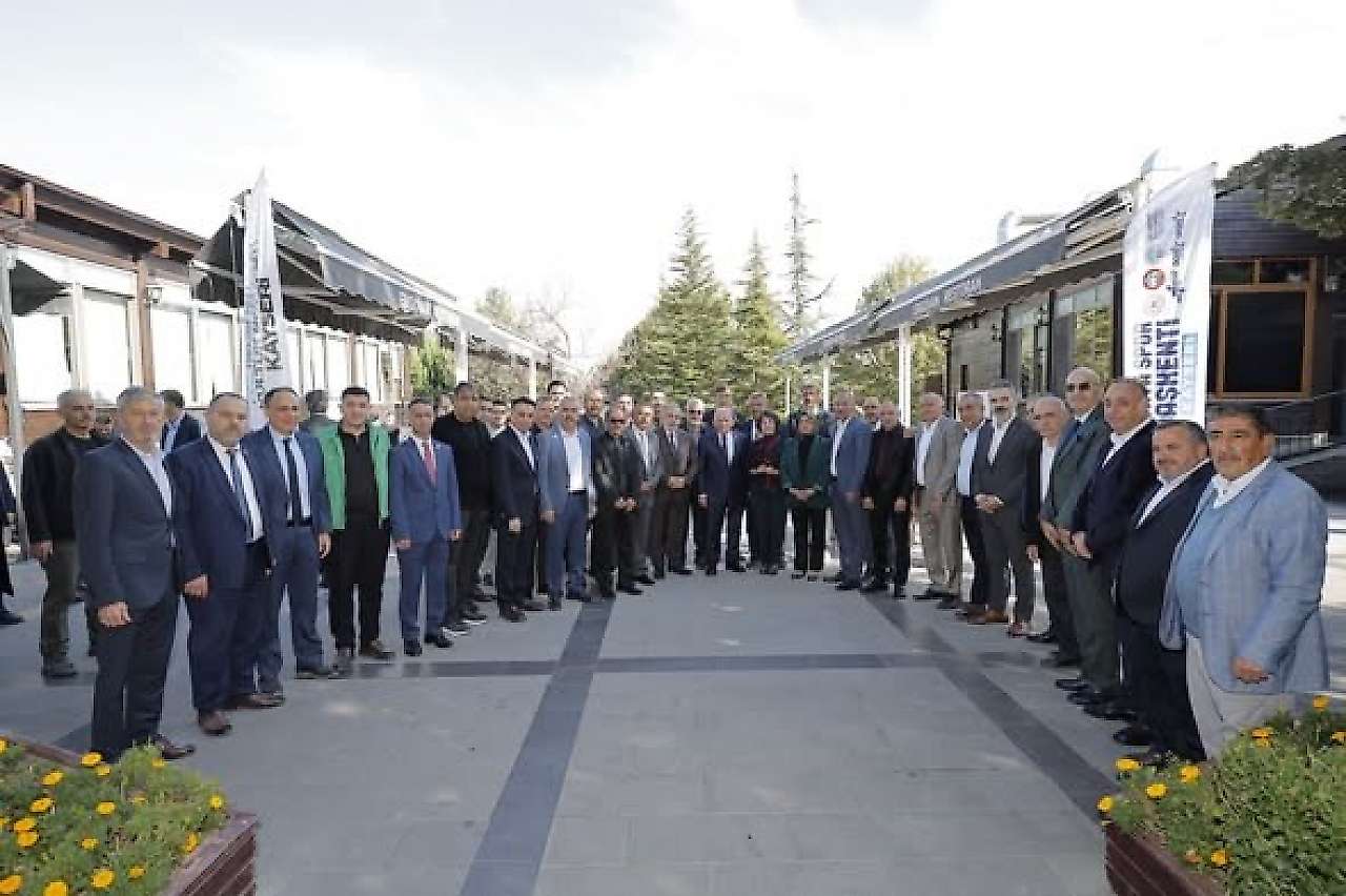Başkan Büyükkılıç, Talas ve Hacılar'da muhtarlarla istişare toplantıları gerçekleştirdi