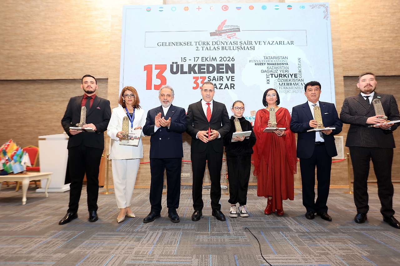 Türk dünyası Edebiyatı Talas'ta yankılandı
