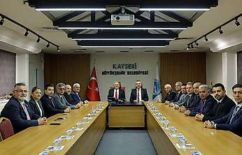 Büyükkılıç'tan ömer gülsoy ve mehmet büyüksimitci'ye tebrik