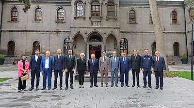 Başkan Büyükkılıç, Kent Konseyi'nin yeni yönetimini ağırladı