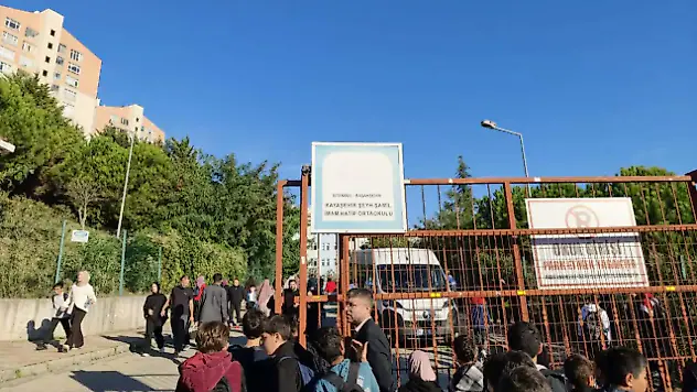İstanbul'da ortaokulda bir öğrenci 8 öğrenciyi bıçakladı
