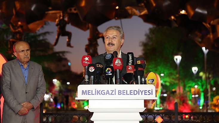 Başkan Palancıoğlu müjdeyi verdi: Hunat'a kentsel dönüşüm geliyor