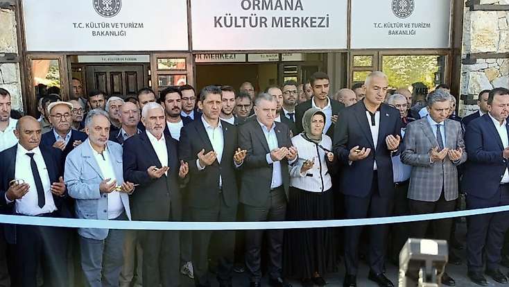 Başkan Yalçın, Antalya'da bakanlarla açılışa katıldı