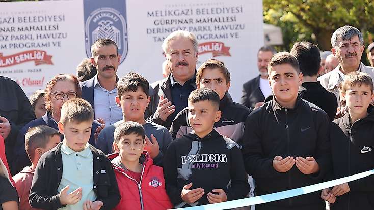 Gürpınar'ın park ve havuzu yenilendi