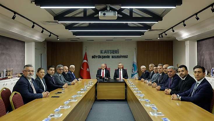 Büyükkılıç’tan ömer gülsoy ve mehmet büyüksimitci’ye tebrik