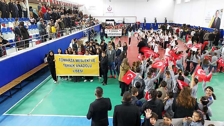 Tomarza'da Cumhuriyet Bayramı coşkusu