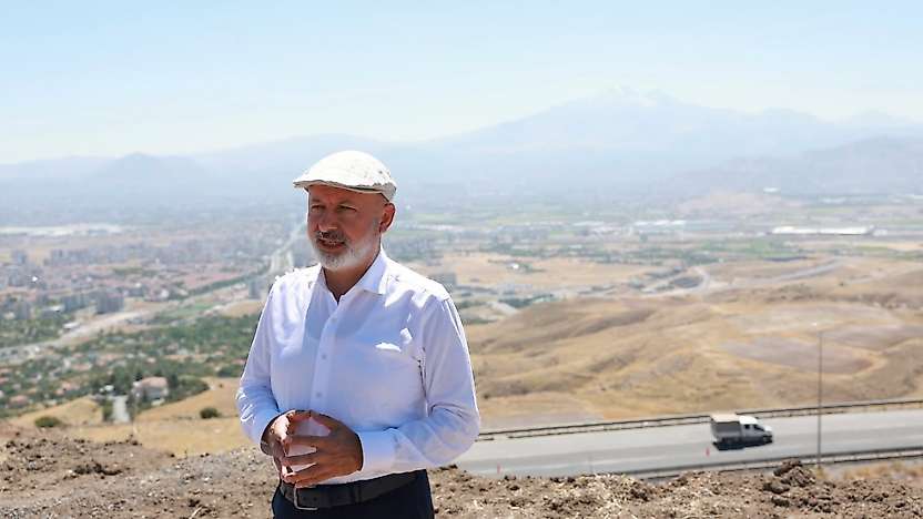 Başkan Çolakbayrakdar: 'Kayseri'nin eşsiz manzarası kent balkonunda buluşacak'
