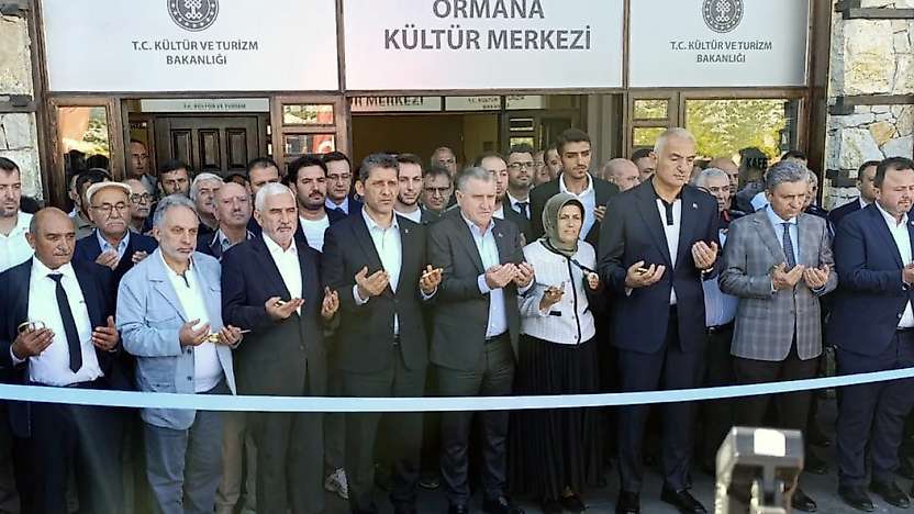 Başkan Yalçın, Antalya'da bakanlarla açılışa katıldı