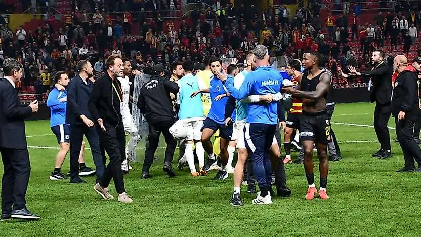 Kayserispor'a PFDK'dan para ve hak mahrumiyeti cezası