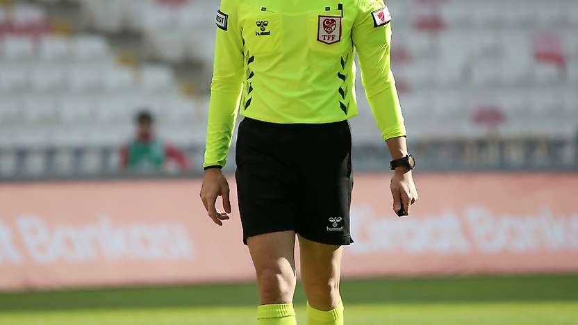 Pendikspor - Kayserispor maçını Burak Pakkan yönetecek