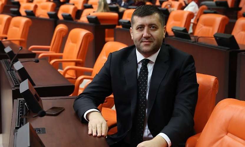 Baki Ersoy eylem yapan işçilere sahip çıktı