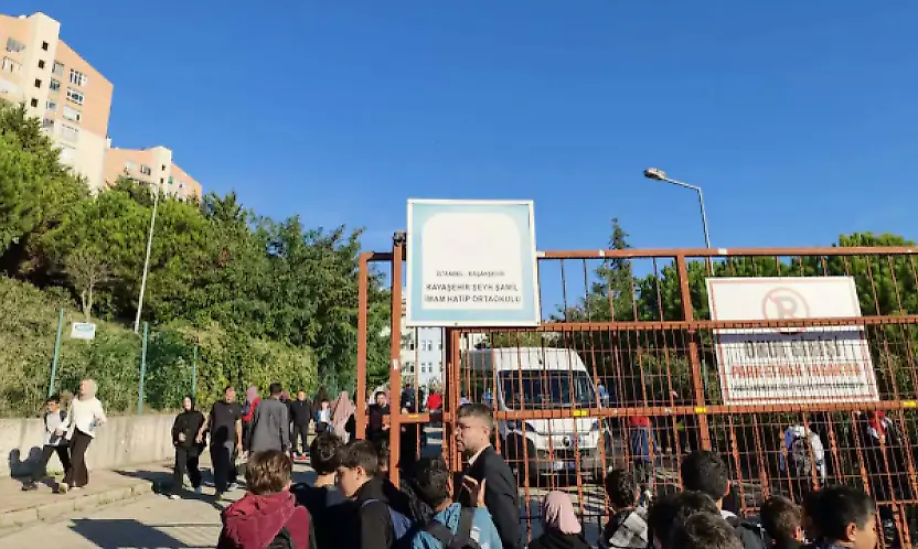 İstanbul'da ortaokulda bir öğrenci 8 öğrenciyi bıçakladı