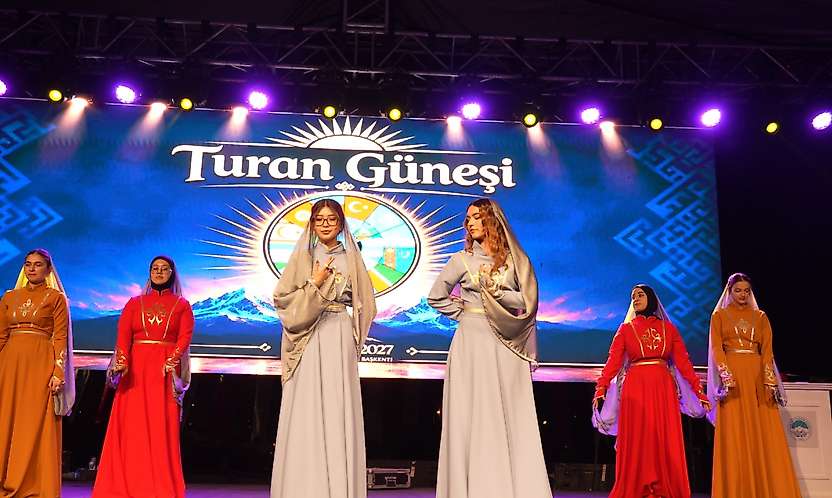 Kayseri Büyükşehir ile Türk Dünyası rüzgârı esti