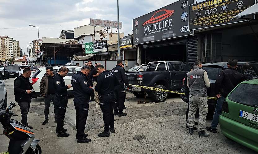 Kayseri'de silahlı kavga: 1'i ağır 3 yaralı
