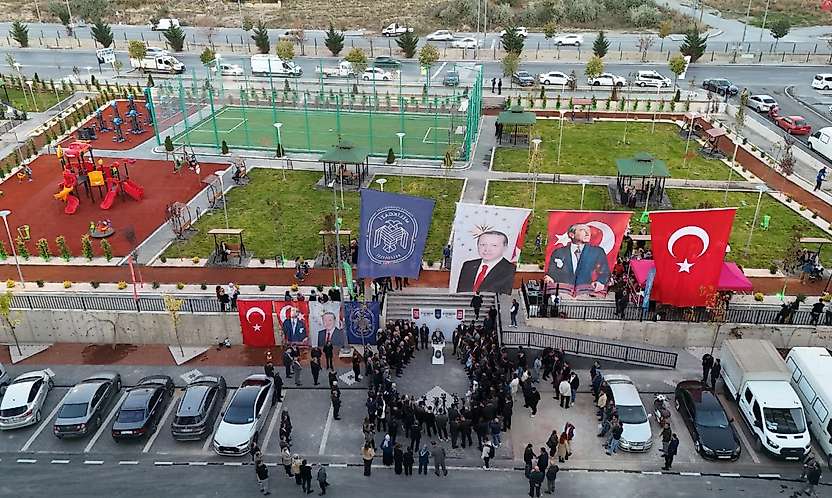 Melikgazi Belediyesi Fırat Yılmaz Çakıroğlu Parkı açıldı