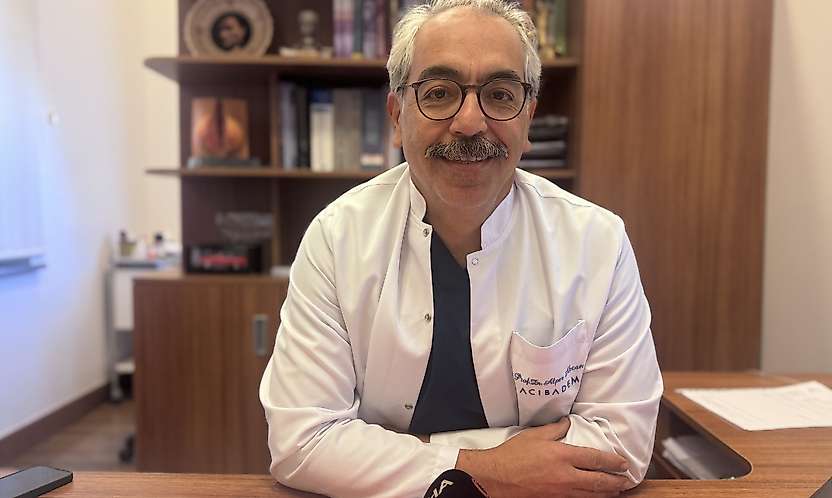 Prof. Dr. Alper Akcan: 'Tüm kadınlar için en uygun tarama testi mamografidir'
