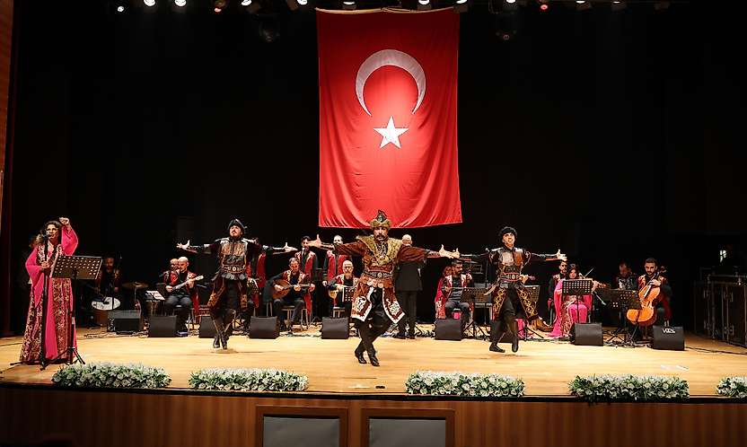 Şair ve Yazarlar Buluşması'nda ilk gün heyecanı