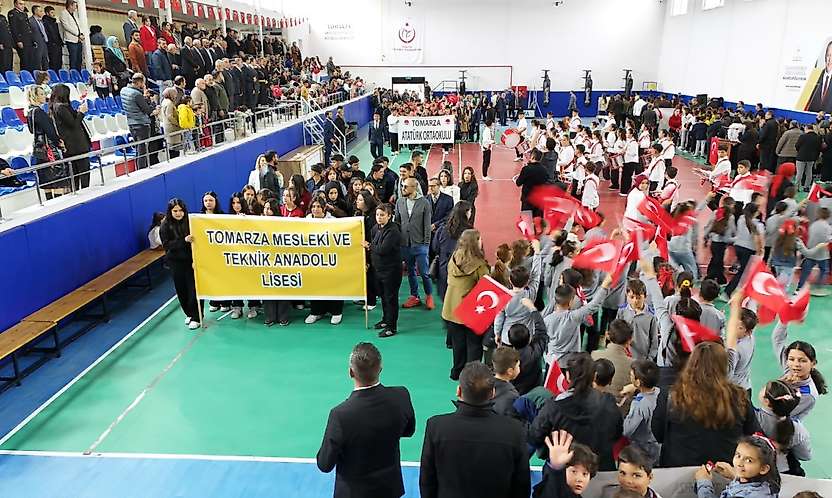 Tomarza'da Cumhuriyet Bayramı coşkusu